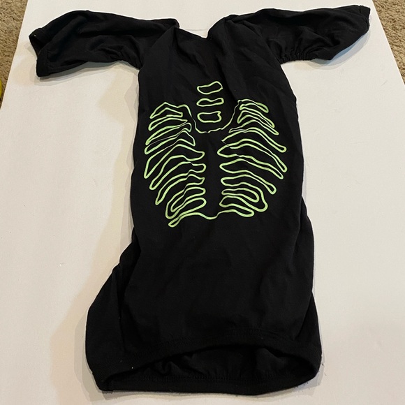 Hyde and Eek! Boutique Pet Dog Glow in the Dark Skeleton Pajamas Size Medium NWT - Picture 3 of 6